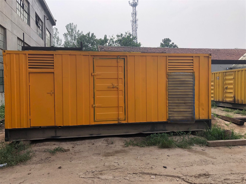 龙里发电机出租进行负载测试时，电瓶电量不足的具体判断标准是什么？